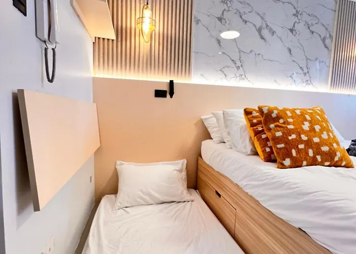 Living At Shore With Parking Manila